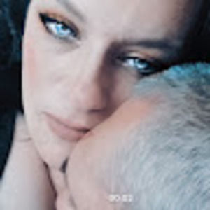 Meet your Posher, Adrienne